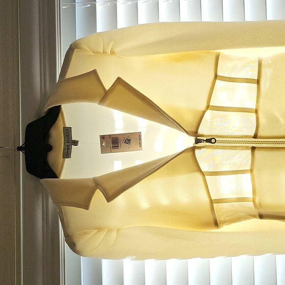 Almost Famous Designer Cream Jacket - Picture 2 of 5